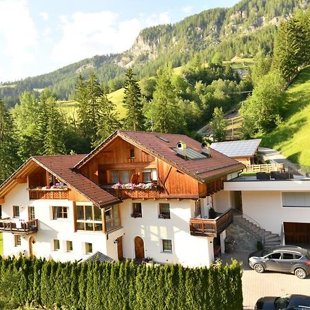 Ciasa Mirio' Apartment La Valle Luaran gambar
