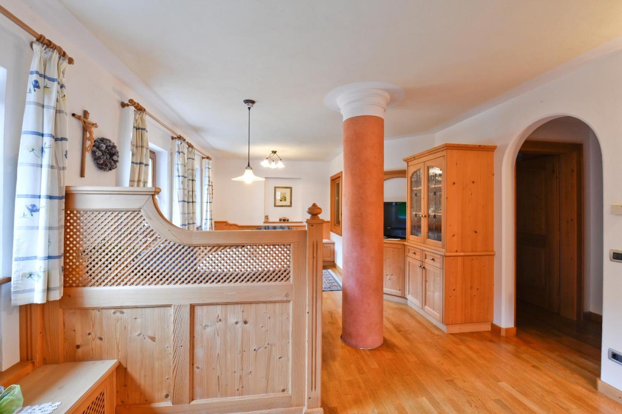 Ciasa Mirio' Apartment La Valle Luaran gambar